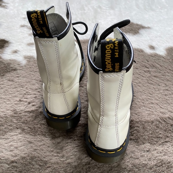 1460 White Dr. Martens - Picture 4 of 11